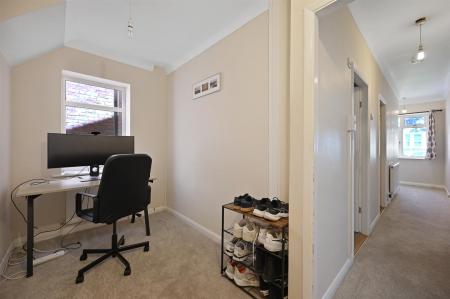 RCLR- flat 2, 7 kingscroft road- study 1 (1).jpg