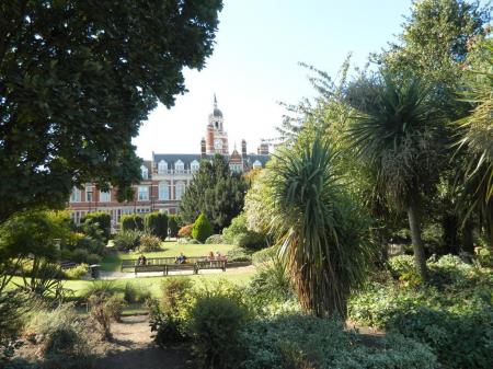 Queen's Gardens, Croydon town centre