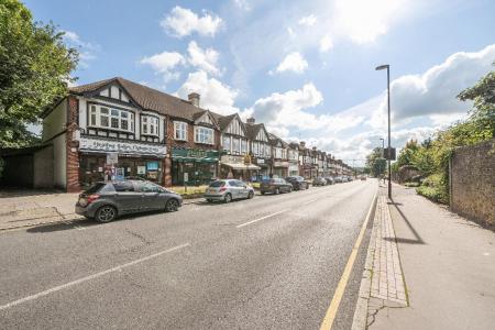 Sanderstead's Cranleigh Parade inc Costa