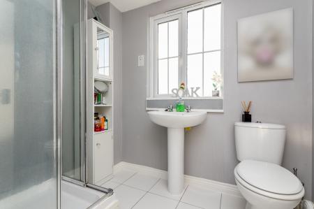 Shower Room 2nd Floor