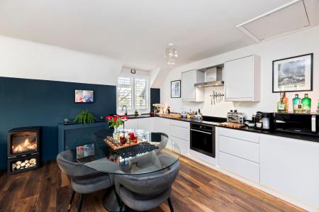 Kitchen area annex