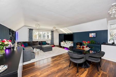 Lounge/kitchen annex