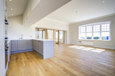 Lounge / Kitchen