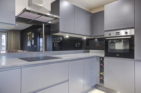 Living Room / Kitchen (6)