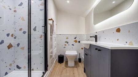 Ensuite