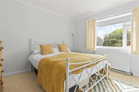 83023_CHA220101_IMG_