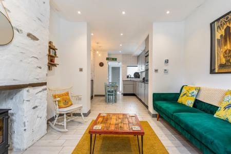 A06 - 9a Seymour Pla