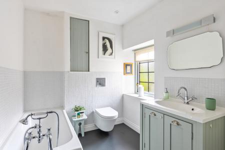 A17 - 3 Somerset Pla