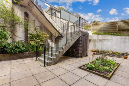 A10 - The Cedars Tot