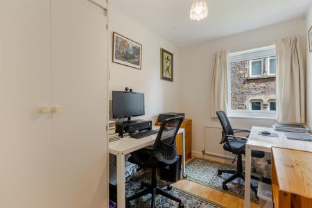 A19 - 8 The Cedars T