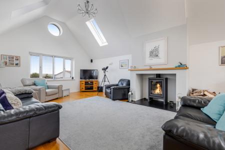 9 Dining Area 25 Sta