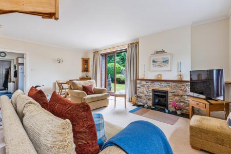 A12 - 10 Dittisham C