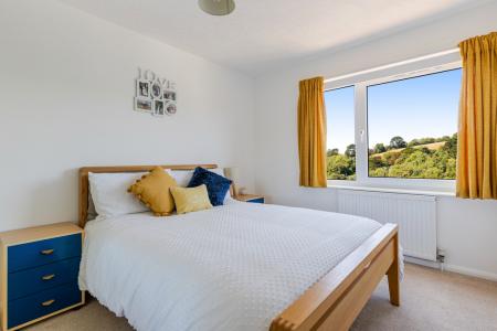 3 Dining Terrace  Eb