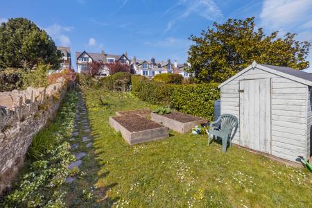 A09 - 12 Mount Boone