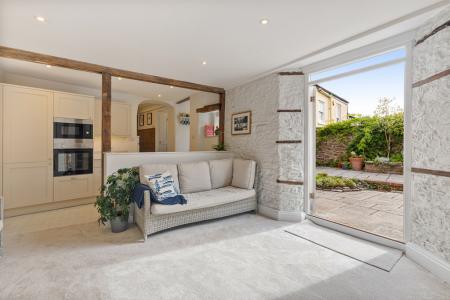 A09 - Windrush 7a Ri