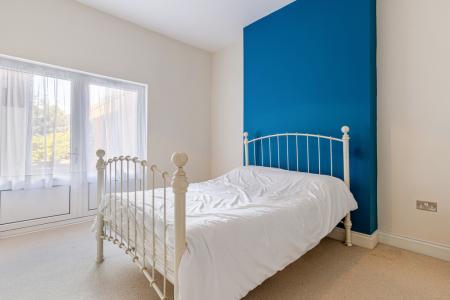 15 P Dining Area Vie