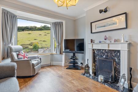 25 Family Bathroom 7