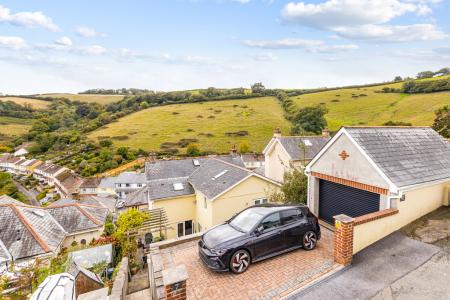 7 Rear Elevation & T