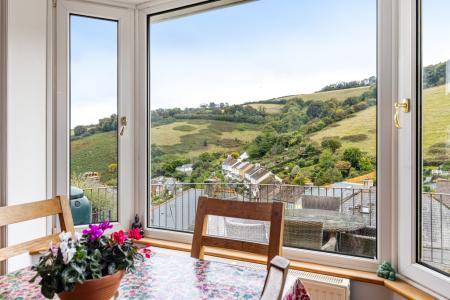 11 Dining Room 7 Bro