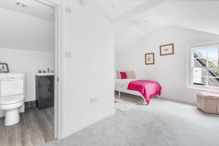 A12 - Church Close 1