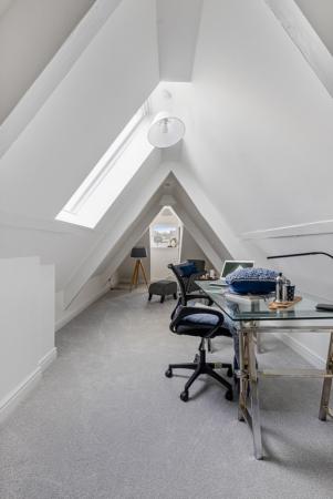 A06 - Flat 1a Church