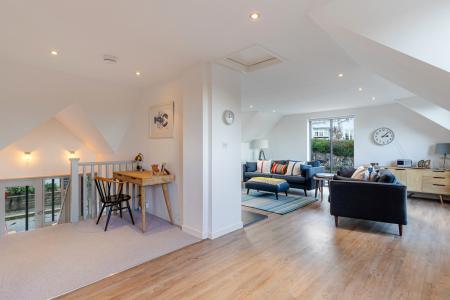 15 Office Living Spa