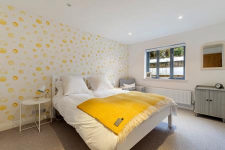 25 Bedroom 3 Dartway