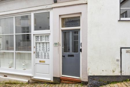 12 11A Smith St Kitc