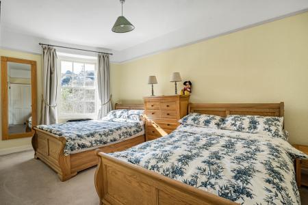19 Twin Bedrooms