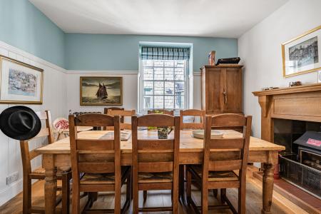 7 Dining Room