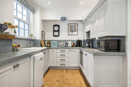 33 Kitchen