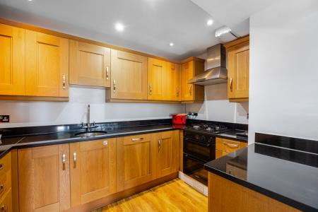 16 Bedroom Lowerdeck