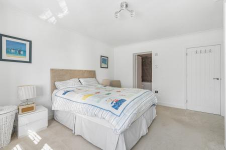 5 Bedroom.JPG