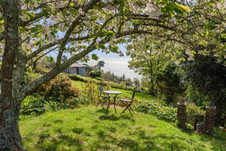 30 Communal Gardens.