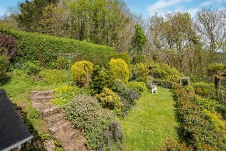 29 Garden & View.JPG