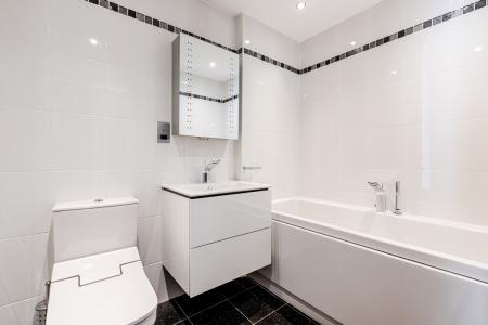 11 Bathroom
