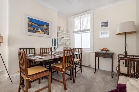 13 Dining Room.JPG