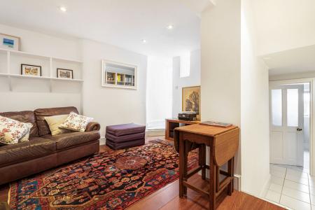31 GF Living Room.JP