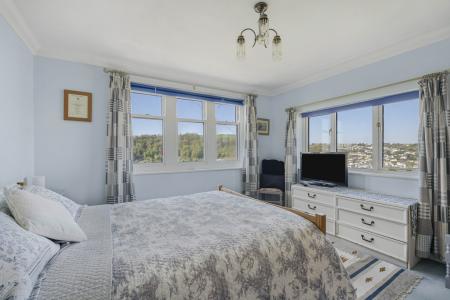 23 Bedroom.JPG