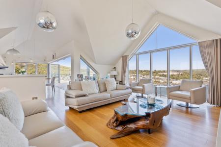 13 Sitting Room View