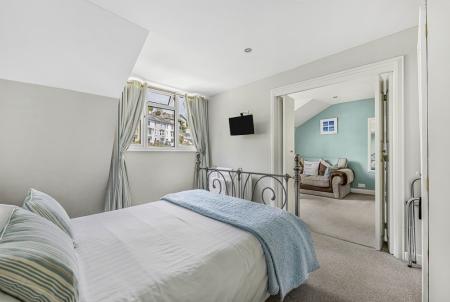 14 Bedroom.JPG