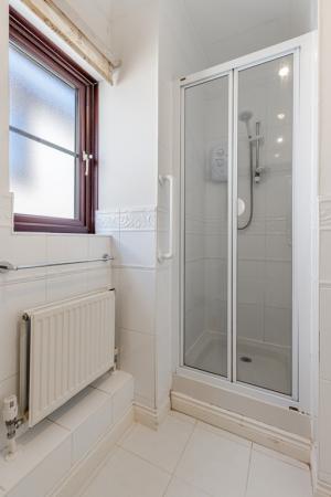 18 Shower Room