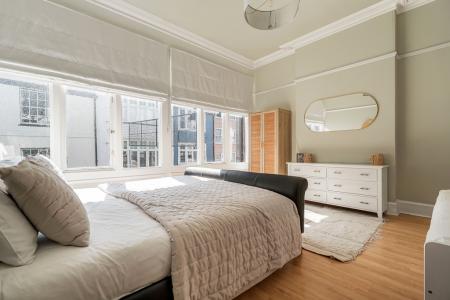 18 Bedroom.JPG