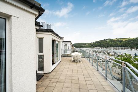 4 Terrace