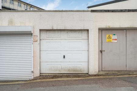 9 Garage