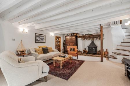 33 Sitting Room.JPG