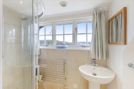 16 Shower Room
