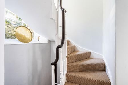 44 Stairwell.JPG