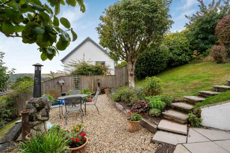 2 Rear Garden.JPG