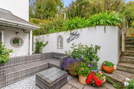 A08 - The Knowle, We